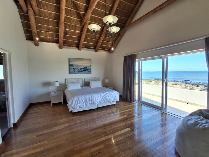6 Bedroom Property for Sale in Duyker Eiland Western Cape